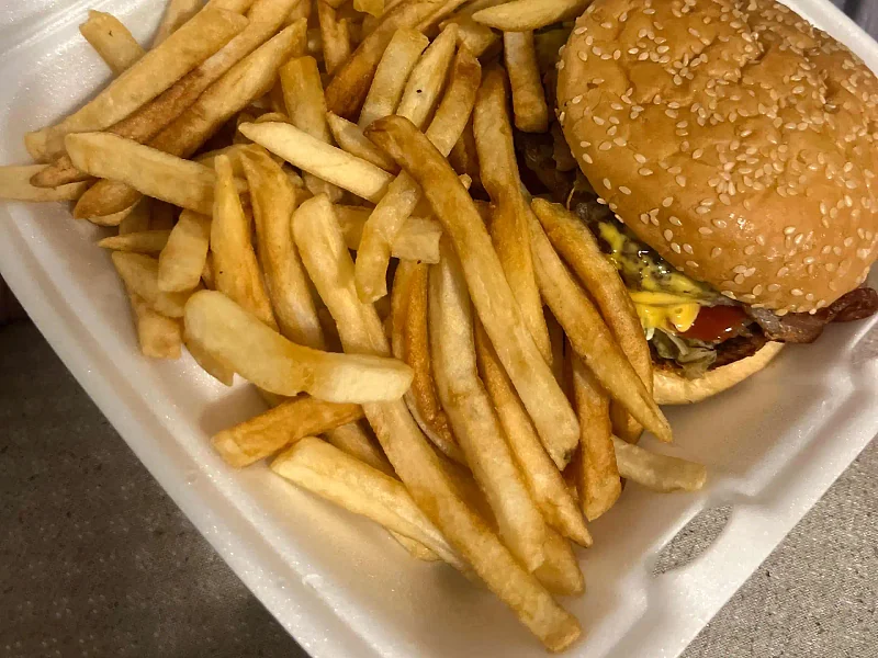 Deluxe Bacon Burger