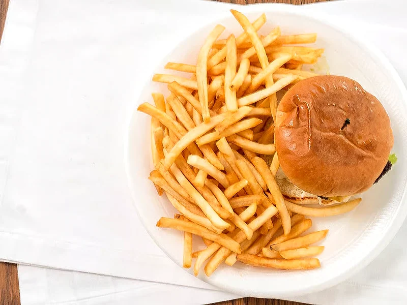 Deluxe Cheeseburger