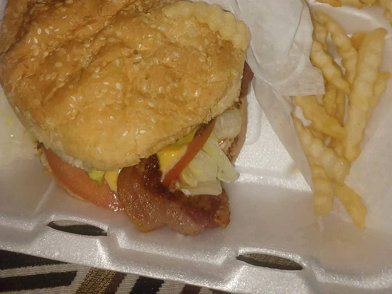 Deluxe Double Bacon Burger